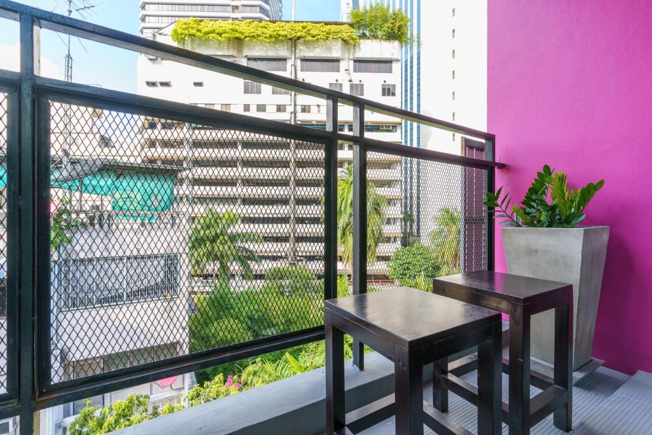 Cheqinn Hostel - Sukhumvit 4 Nana Plaza Bangkok Exteriör bild